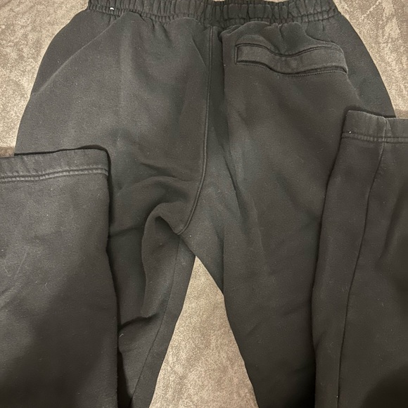 nike sweatpants - Picture 2 of 3